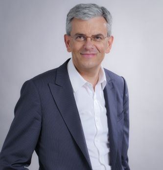 Métiers & Mouvements : Arnaud Réal del Sarte, directeur administratif et financier d'Onet